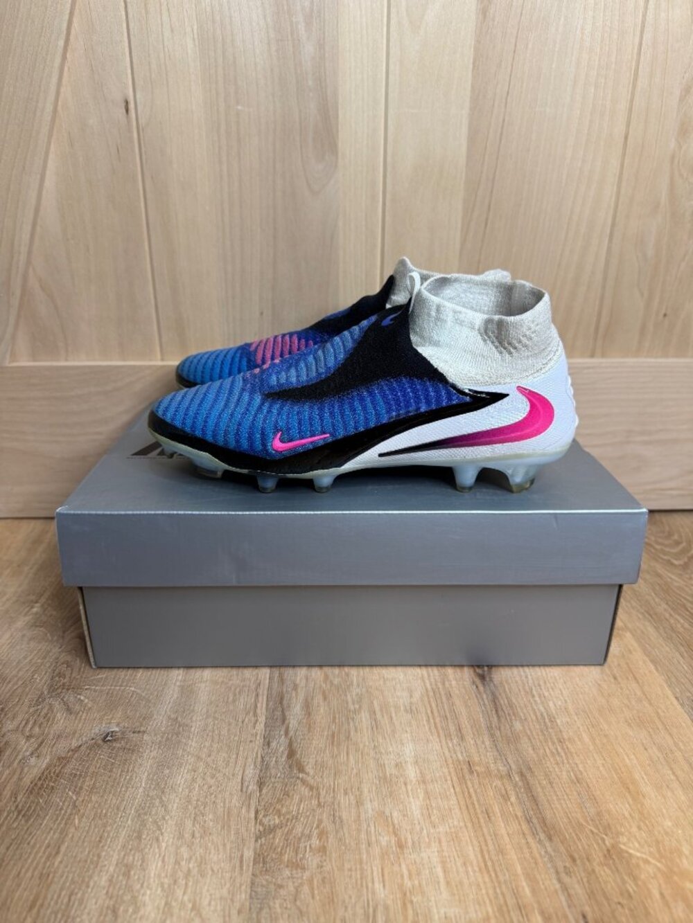 Nike Phantom 6 High Elite Firm Ground Cleats 5.5 Womens